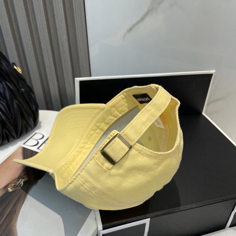 발렌시아가 워시드 코튼 볼캡 001-265923