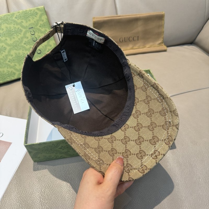 Gucci 아트 레터링 자수 야구모자 001-266075