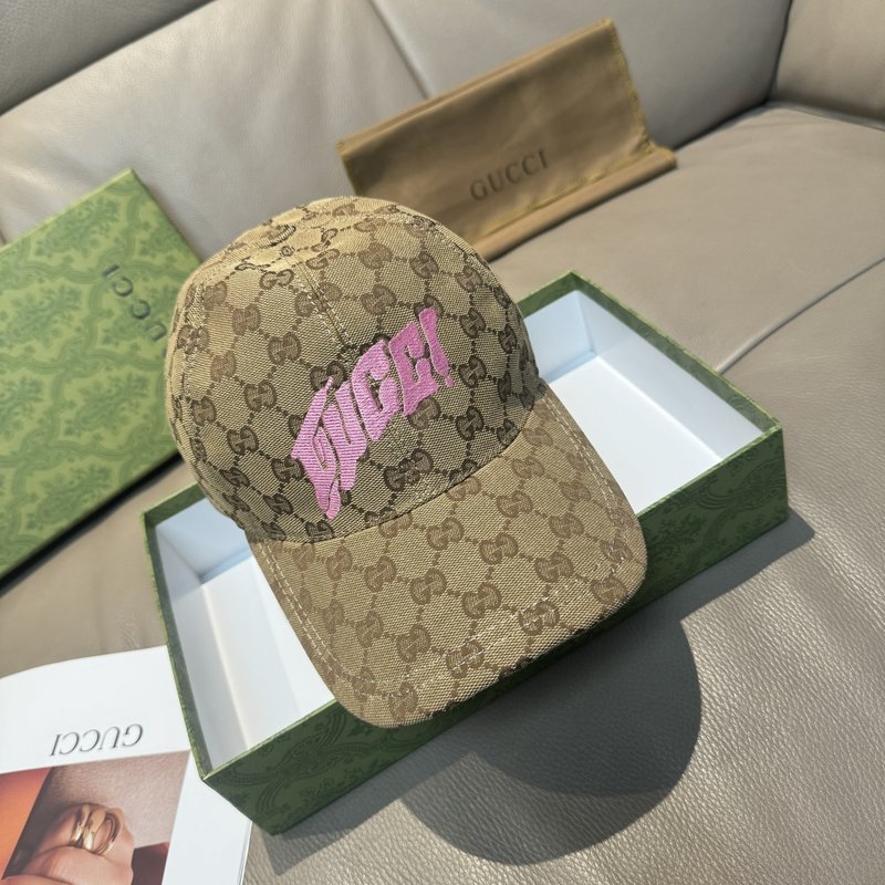 Gucci 아트 레터링 자수 야구모자 001-266075