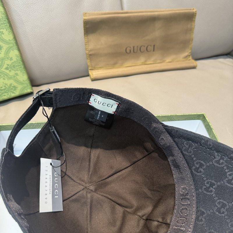 Gucci 아트 레터링 자수 야구모자 001-266076