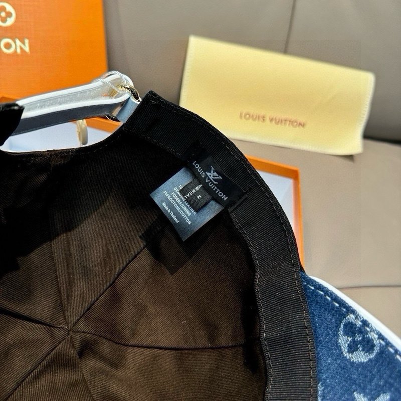 LV 모노그램 패치 볼캡 001-266282