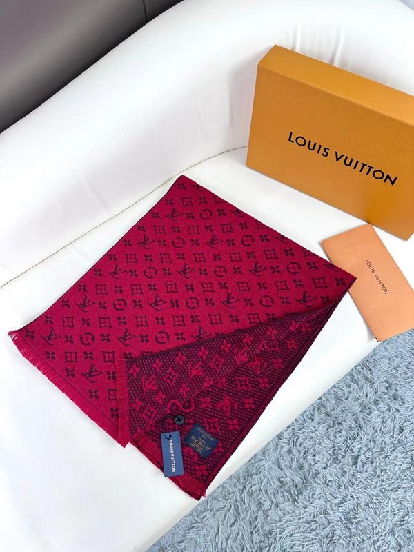 LV 남성 캐시미어 스카프 클래식 모노그램 001-266429