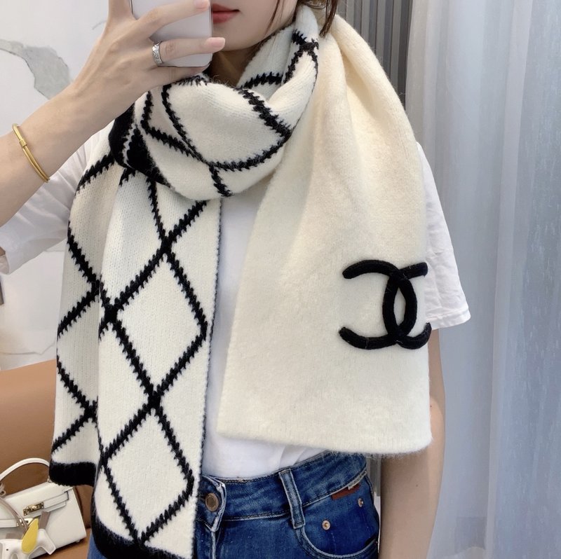 샤넬 울트라 소프트 머플러 001-266588