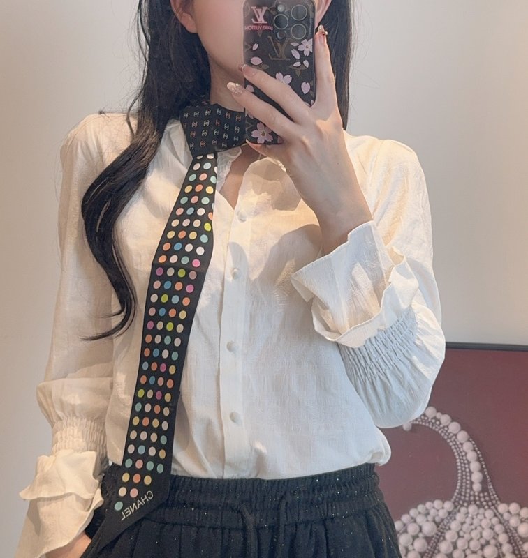 샤넬 양면 실크 리본 헤어밴드 001-266664