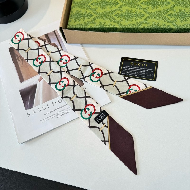 GUCCI 실크 트윌리 스카프 001-266718