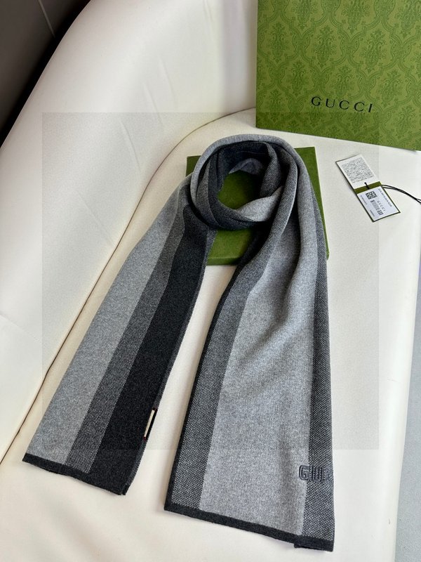 GUCCI 클래식 스트라이프 남성 머플러 001-266756