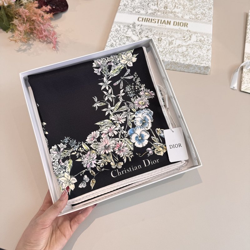 디올 럭키스타 실크 스카프 001-267026