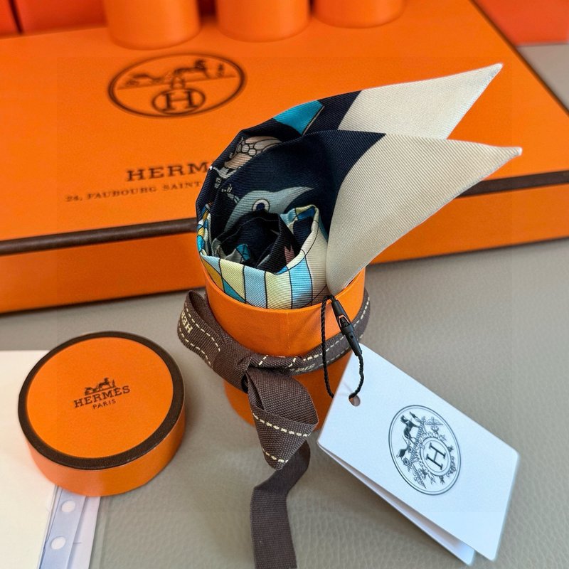 에르메스 트윌리 스카프 001-267049