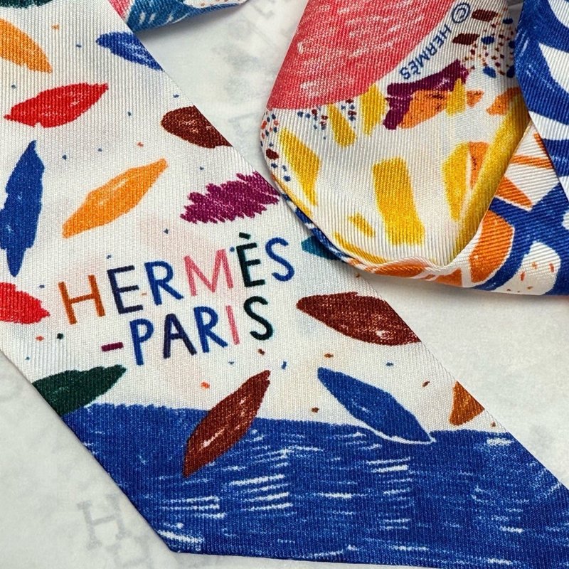 에르메스 새의 왕국 트윌리 스카프 001-267085