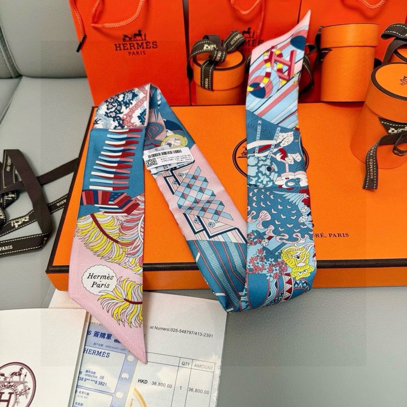 HERMES Twilly 스카프 001-267099