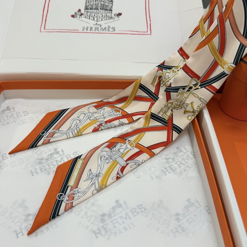 에르메스 전설의 안장 트윌리 스카프 001-267150