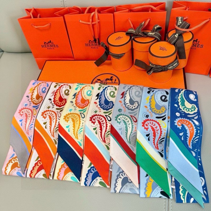에르메스 치타 BANDANA Twilly 스카프 001-267443