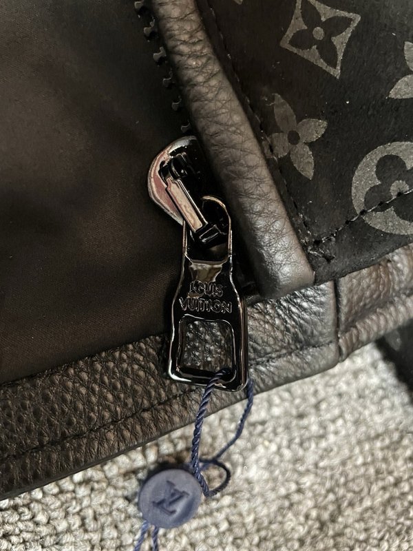 LV 오토바이 레이싱 스타일 가죽 자켓 001-267960