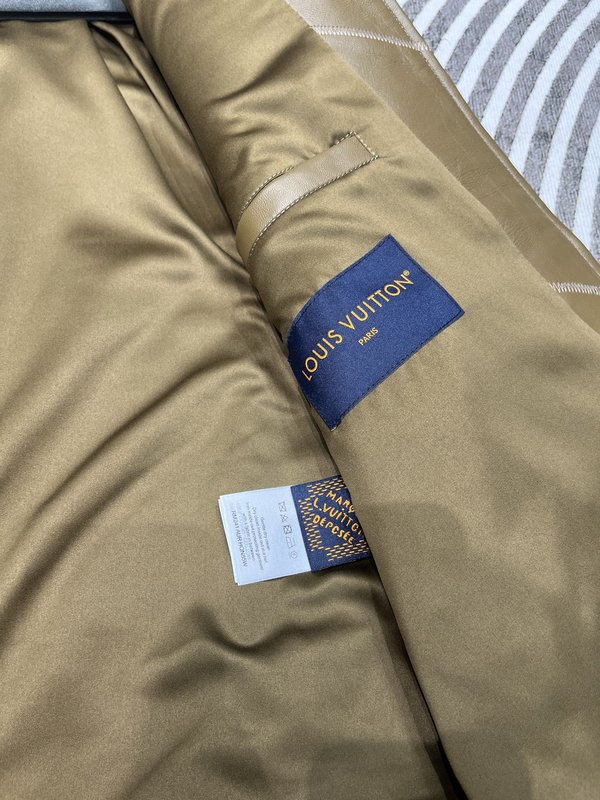LV 캐주얼 양피 재킷 카키색 001-267980