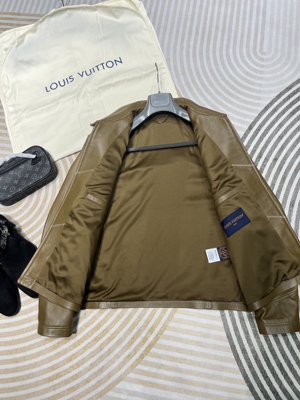 LV 캐주얼 양피 재킷 카키색 001-267980
