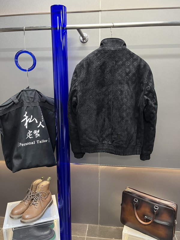 LV 반우피 레이저 엠보싱 스탠드칼라 가죽 자켓 001-267993