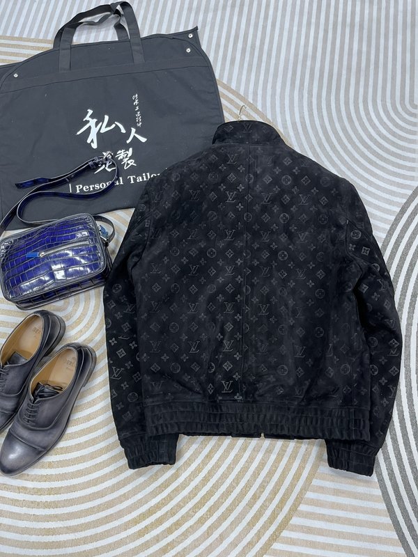 LV 스웨이드 레이저 엠보싱 스탠드칼라 가죽자켓 001-267994