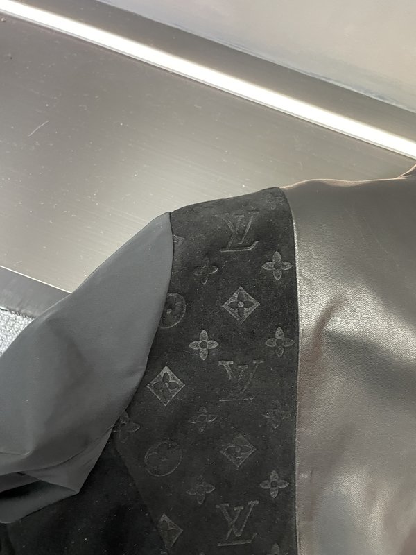 LV 가을겨울 남성 양피 자켓 001-267997