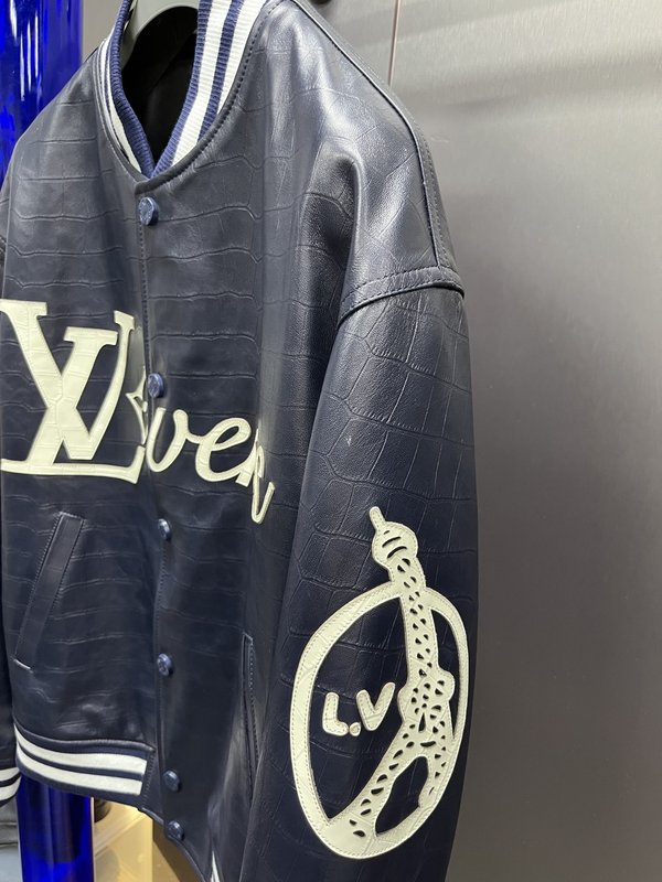 LV 심플 야구 자켓 001-268023