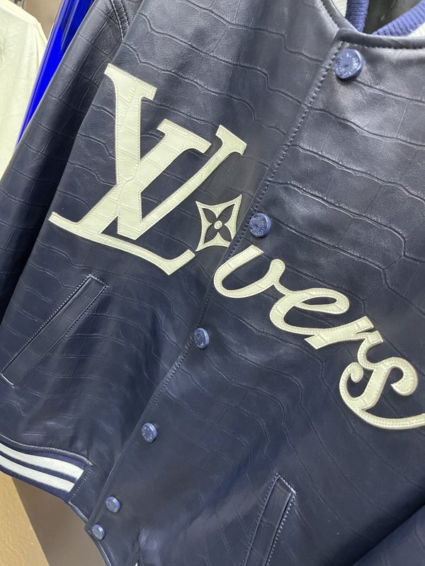 LV 심플 야구 자켓 001-268023