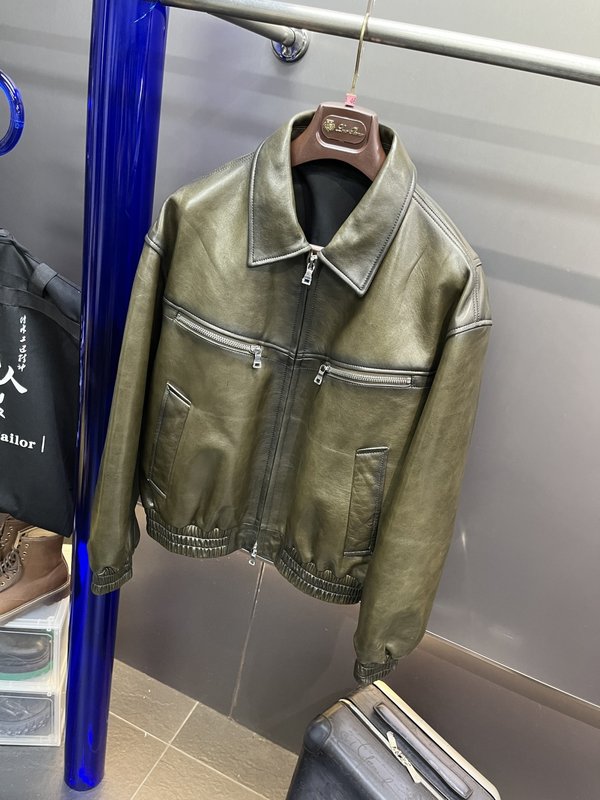 Acne Studios 카키색 턴다운 칼라 양가죽 자켓 001-268097