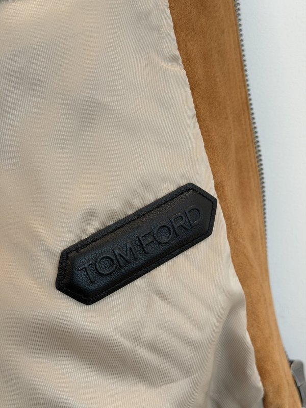 TomFord 스웨이드 양가죽 자켓 001-268140