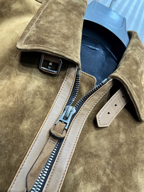 TOMFORD 반스웨이드 가죽 자켓 (翻領简约) 001-268143
