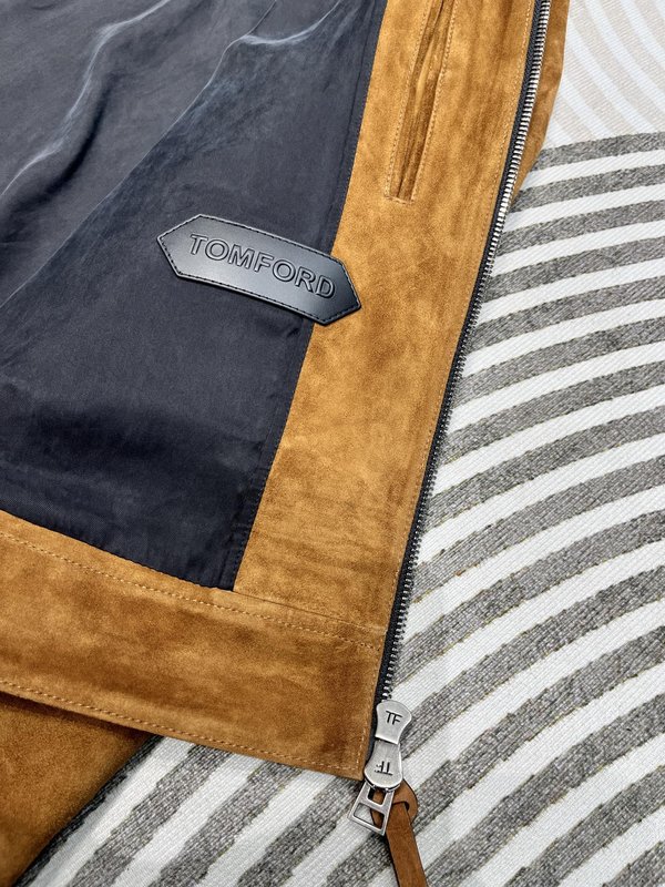 TOMFORD 반스웨이드 가죽 자켓 (翻領简约) 001-268143