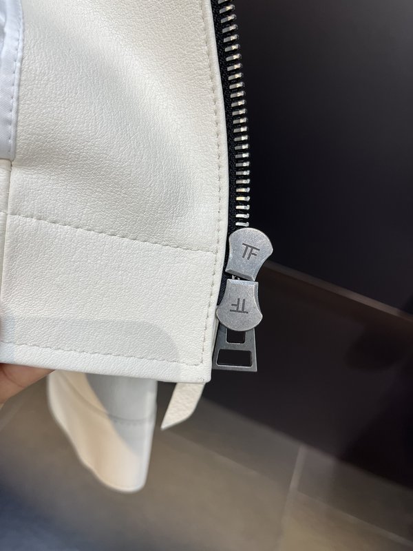 TOM FORD 한정판 소가죽 자켓 001-268186