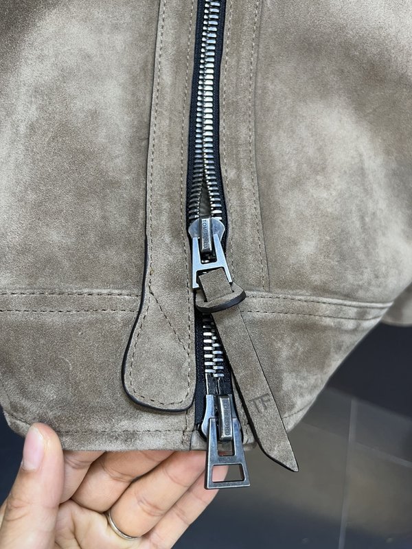 TOM FORD 한정판 소가죽 자켓 001-268193
