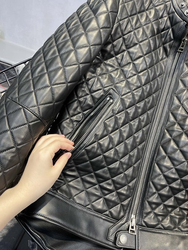 TOM FORD 다이아몬드 퀼팅 가죽 자켓 001-268264