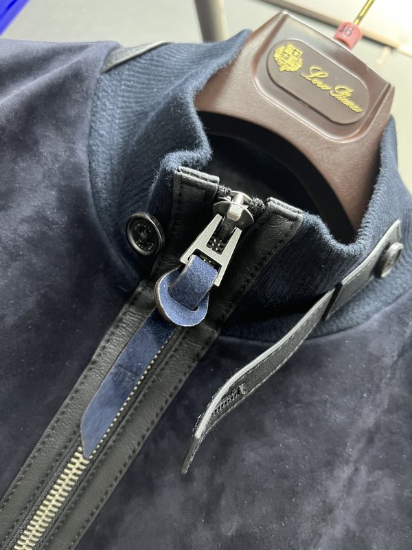 Tom Ford 블랙 스웨이드 자켓 001-268266