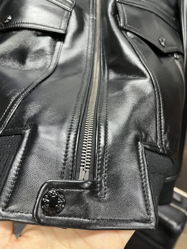 TOM FORD 블랙 도금 가죽 라이더 자켓 001-268276