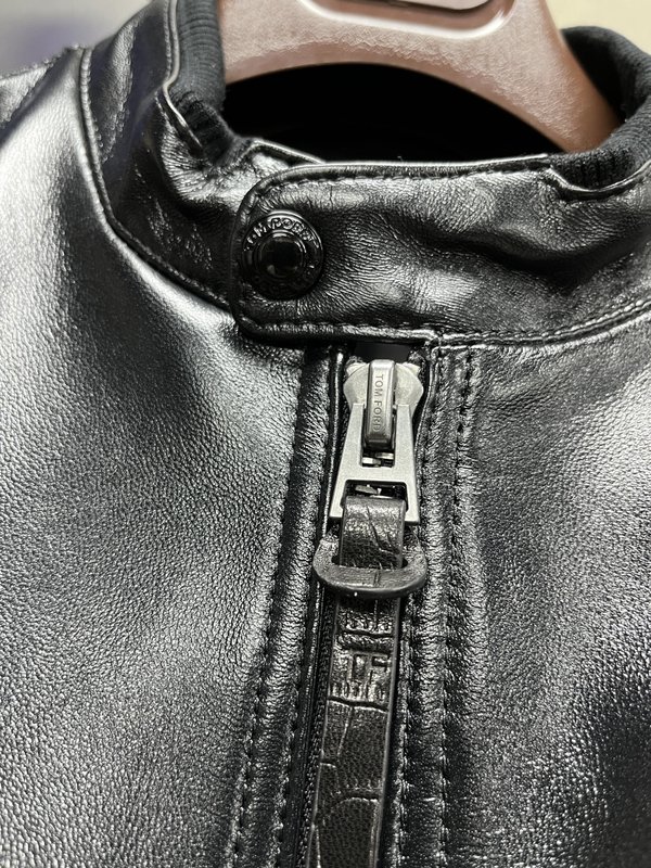 TOM FORD 블랙 도금 가죽 라이더 자켓 001-268276