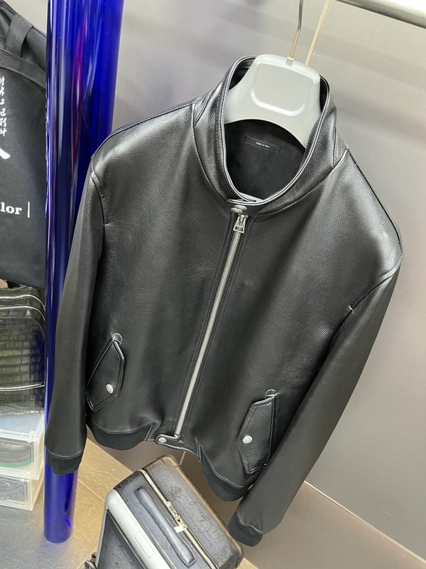 Tom Ford 스탠드칼라 가죽 자켓 001-268282