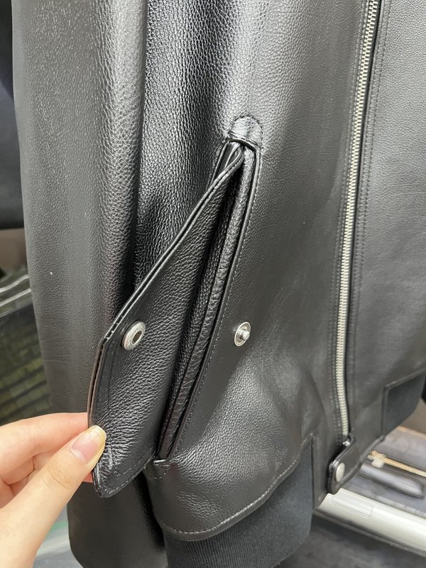 Tom Ford 스탠드칼라 가죽 자켓 001-268282
