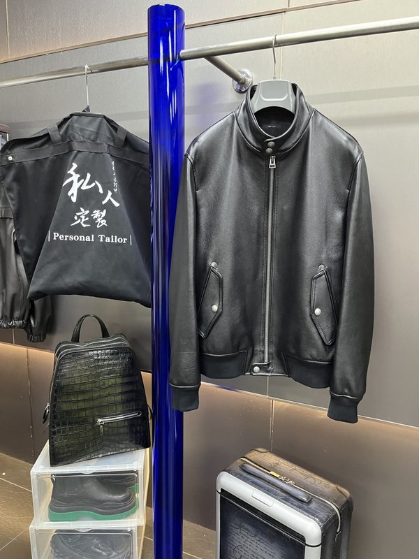 Tom Ford 스탠드칼라 가죽 자켓 001-268282