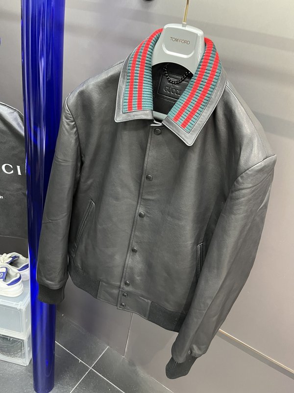 GUCCI 가을겨울 식물성 무두질 가죽 자켓 001-268384