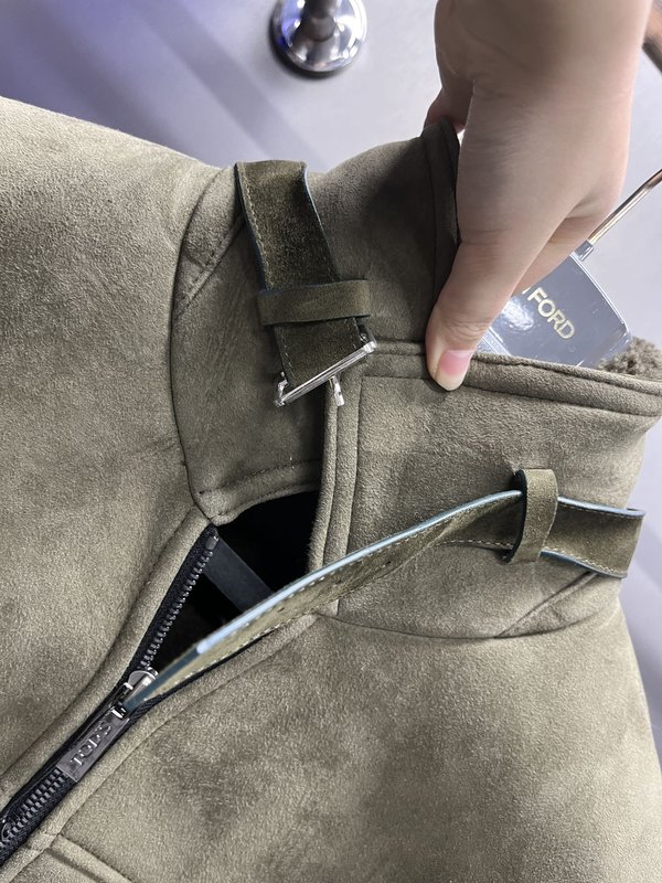 TODS 양모피 일체형 숏 가죽 점퍼 001-268401