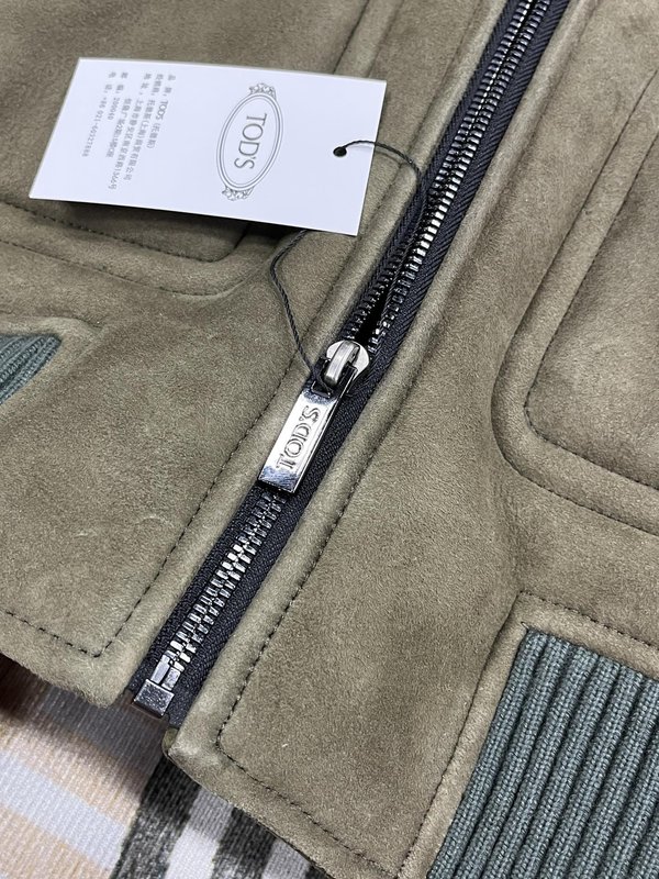 TODS 양모피 일체형 숏 피 자켓 001-268400