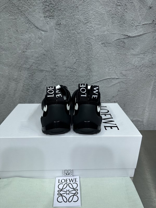 로에베 두꺼운 밑창 아가마 캐주얼 슈즈 001-268925