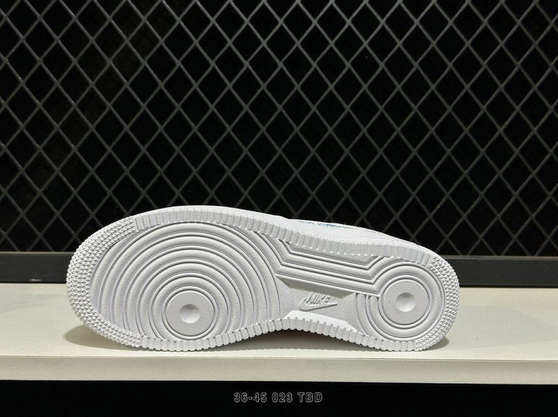 Nike Air Force 1 '07 Low 두꺼운 밑 001-269442