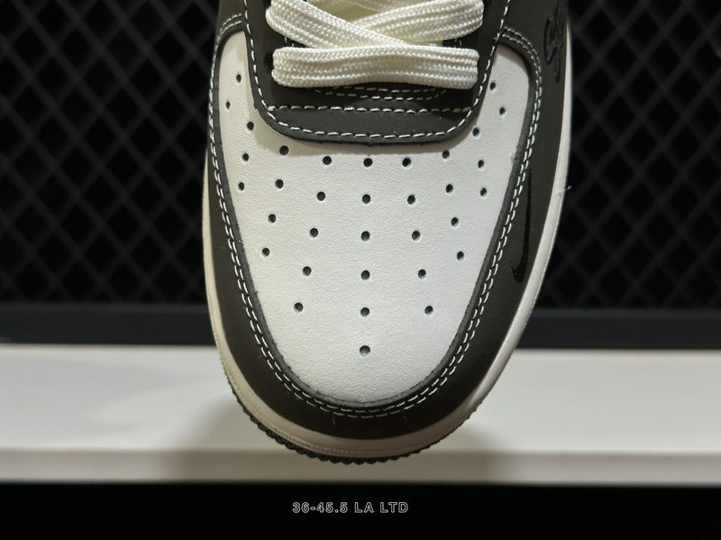 나이키 AF1 x Stüssy 콜라보 001-269532