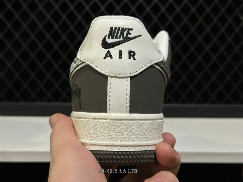 나이키 AF1 x Stüssy 콜라보 001-269532