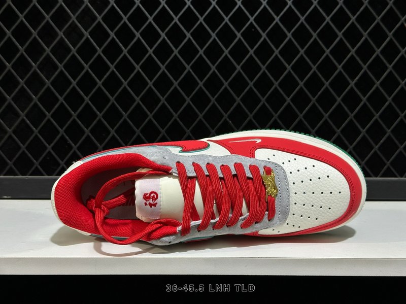 NIKE AIR FORCE 1 로우탑 에어포스 원 001-269546
