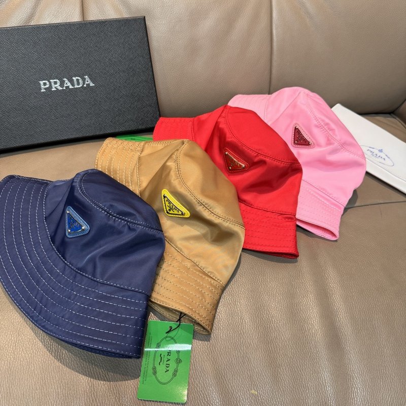 Prada 버킷햇 클래식 역삼각형 메탈 로고 001-269988