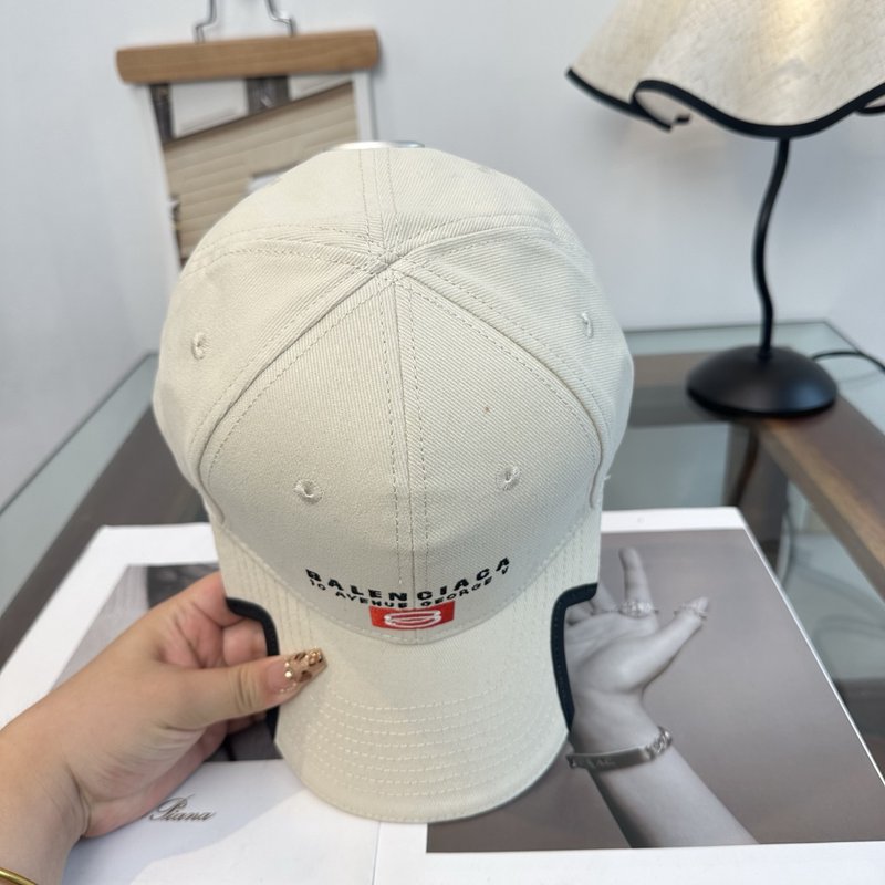 발렌시아가 레터 야구모자 001-270589