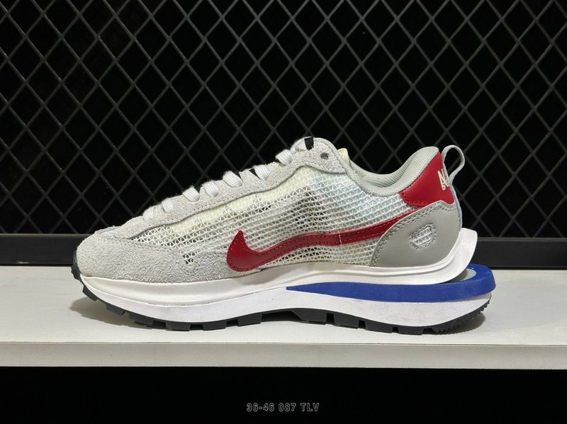 나이키 Vaporwaffle Sacai 화이트 블랙 레 001-270667