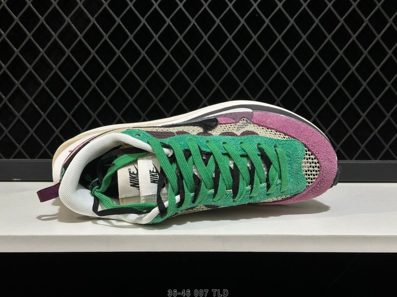 나이키 Vaporwaffle Sacai 와플 레트로 캐 001-270670