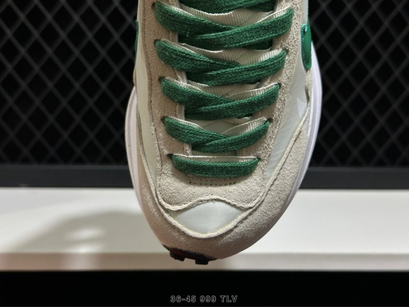 나이키 Sacai 콜라보 페가수스 베이퍼플라이 SP 001-270672
